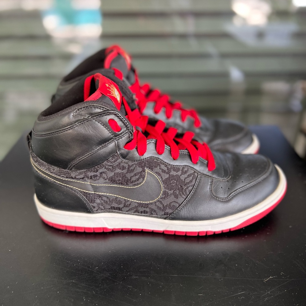 Size 10.5 - Mens Nike High Premium Quickstrike ATL [375948-001]